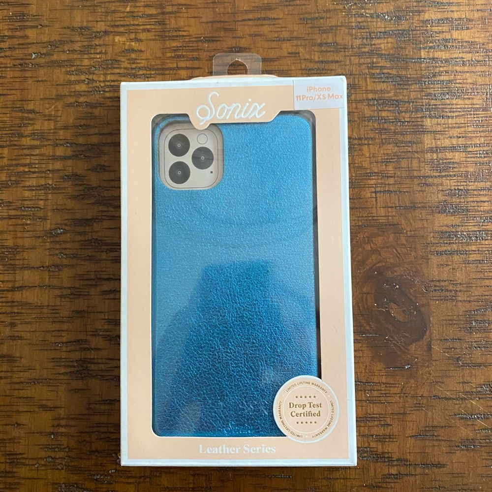 ✨SALE✨ sonix iPhone case ✨SALE✨